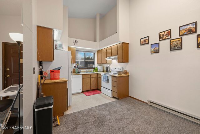 126 E Willow Tree LN, Hayden, ID 83835