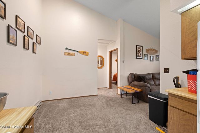 126 E Willow Tree LN, Hayden, ID 83835