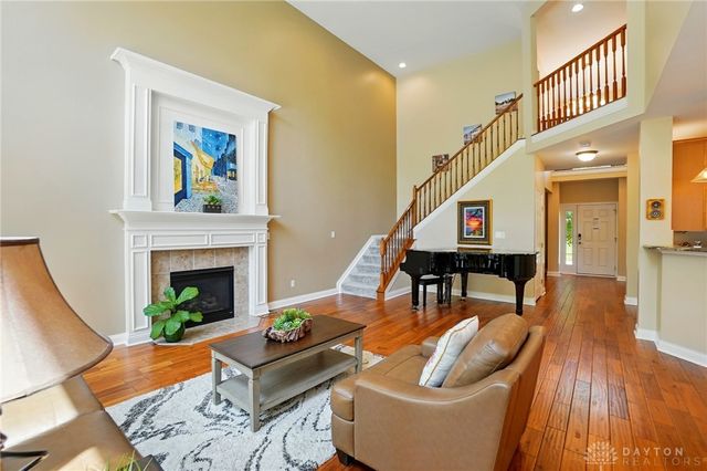 10041 Meadow Woods Lane, Washington Twp, OH 45458