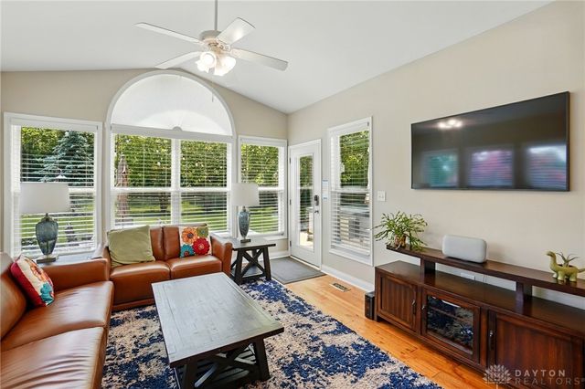 10041 Meadow Woods Lane, Washington Twp, OH 45458