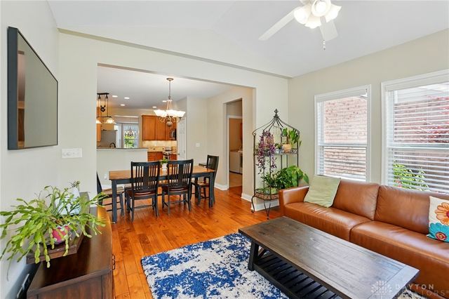 10041 Meadow Woods Lane, Washington Twp, OH 45458