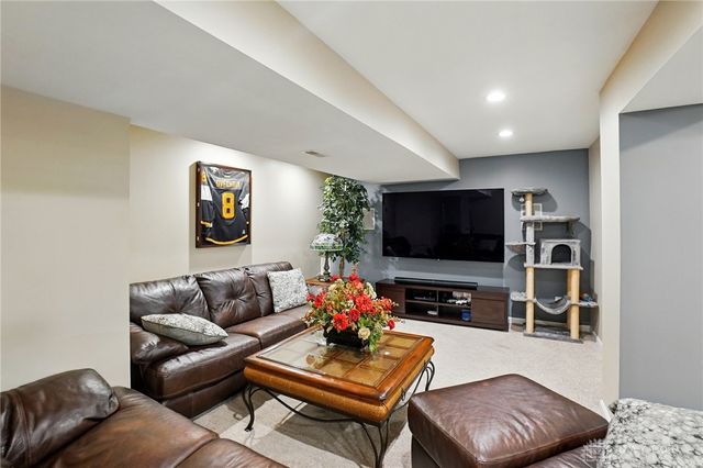 10041 Meadow Woods Lane, Washington Twp, OH 45458