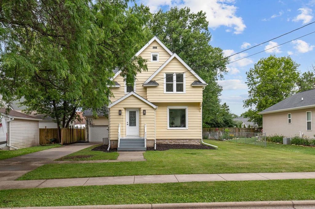 308 4TH STREET, Neenah, WI 54956