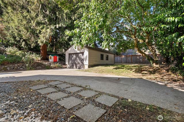 4515 49th Avenue S, Seattle, WA 98118