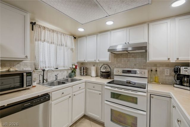 6231 West Washington Avenue, Las Vegas, NV 89107