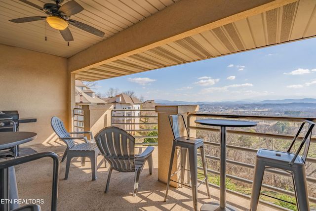 458 Maggie Mack Lane, Sevierville, TN 37862