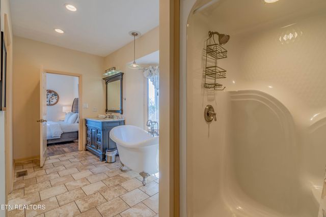 458 Maggie Mack Lane, Sevierville, TN 37862