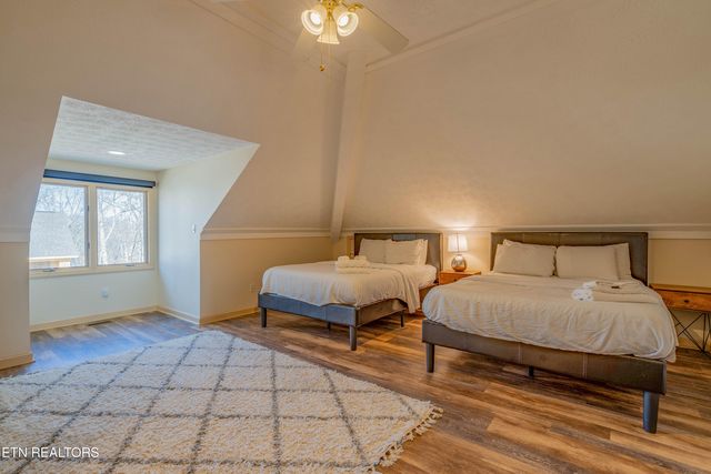 458 Maggie Mack Lane, Sevierville, TN 37862