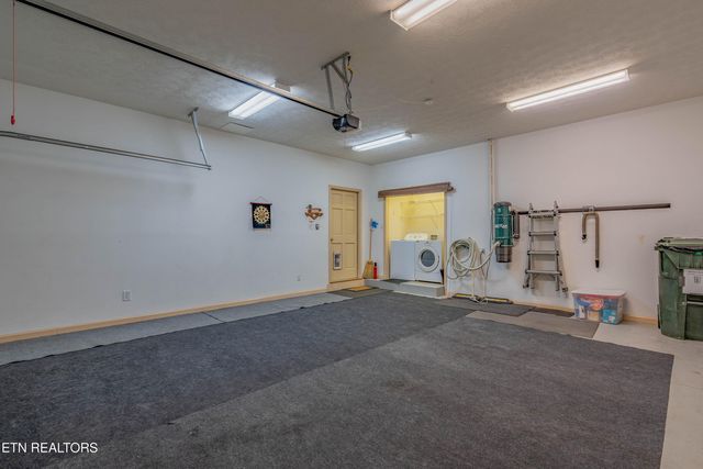 458 Maggie Mack Lane, Sevierville, TN 37862