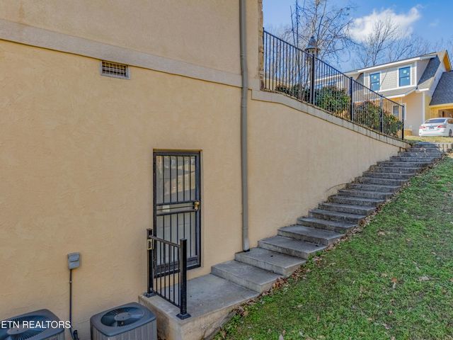 458 Maggie Mack Lane, Sevierville, TN 37862