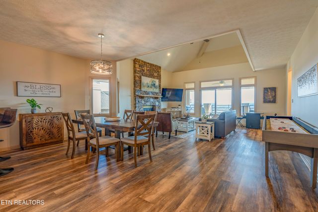 458 Maggie Mack Lane, Sevierville, TN 37862