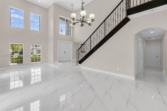 15834 SW 101st St, Miami, FL 33196