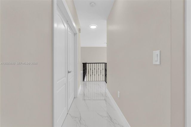 15834 SW 101st St, Miami, FL 33196