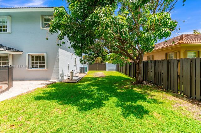 15834 SW 101st St, Miami, FL 33196