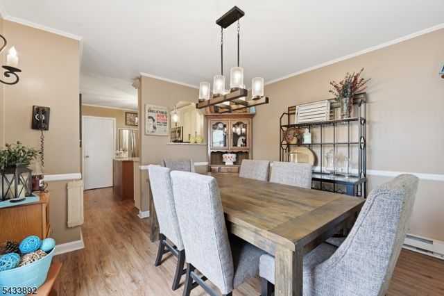 65 Carteret St, Bloomfield Twp., NJ 07003