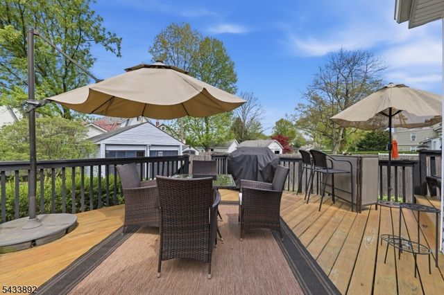 65 Carteret St, Bloomfield Twp., NJ 07003