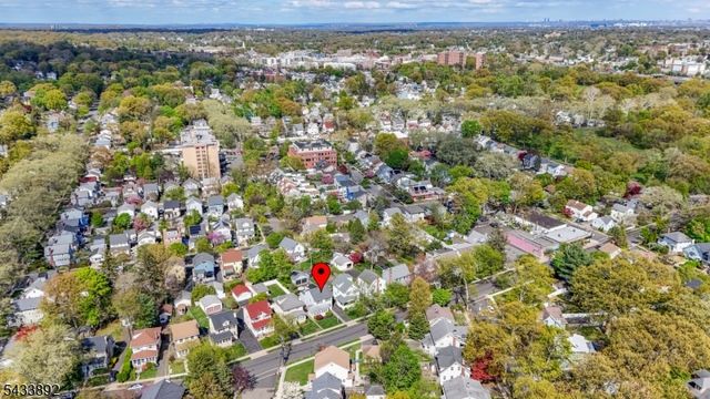 65 Carteret St, Bloomfield Twp., NJ 07003