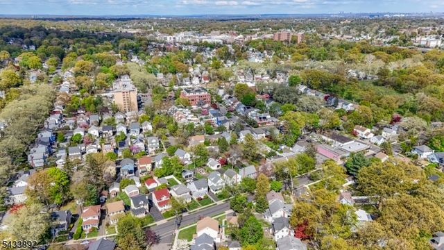 65 Carteret St, Bloomfield Twp., NJ 07003