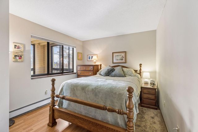 7635 Edinborough Way 5105, Edina, MN 55435