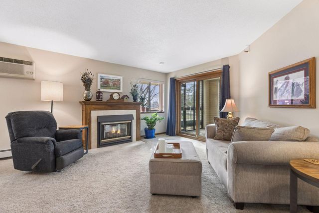 7635 Edinborough Way 5105, Edina, MN 55435