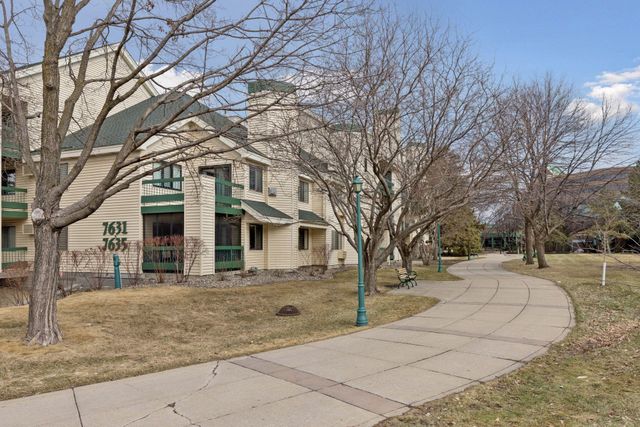 7635 Edinborough Way 5105, Edina, MN 55435
