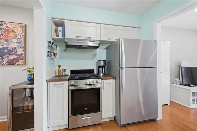 270 Quail Run, Roswell, GA 30076