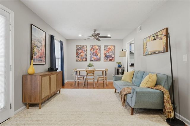 270 Quail Run, Roswell, GA 30076