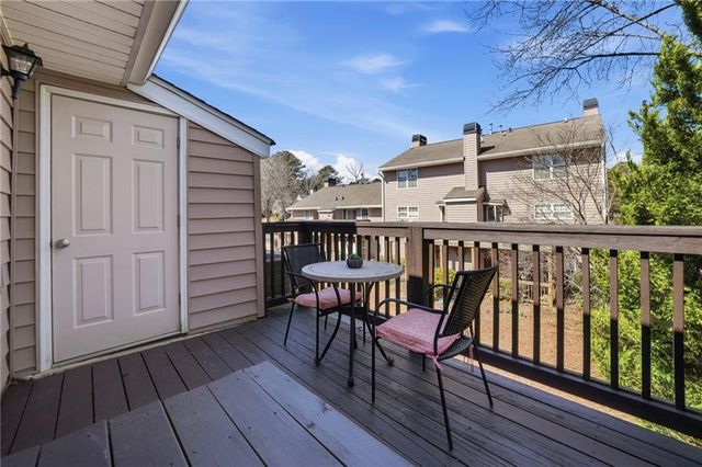 270 Quail Run, Roswell, GA 30076