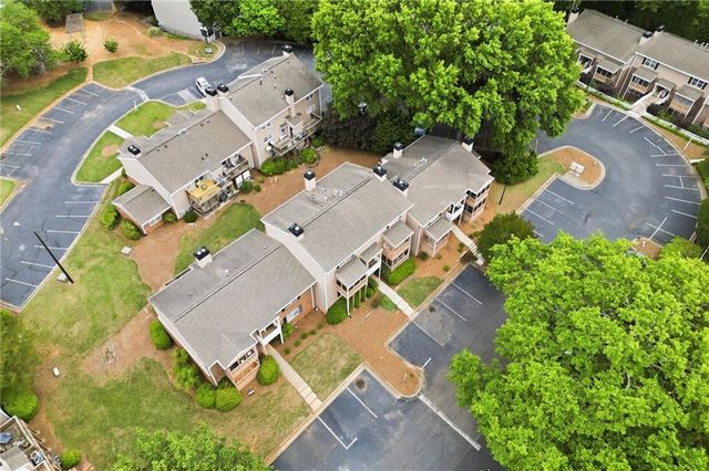 270 Quail Run, Roswell, GA 30076