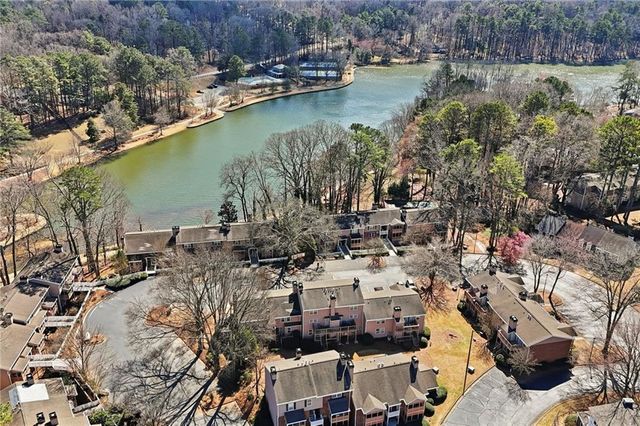 270 Quail Run, Roswell, GA 30076