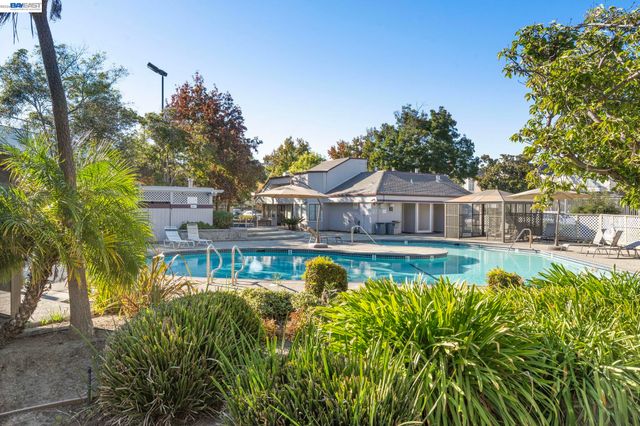 39951 Parada St A, Newark, CA 94560