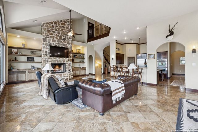 261 Coveney, Boerne, TX 78006