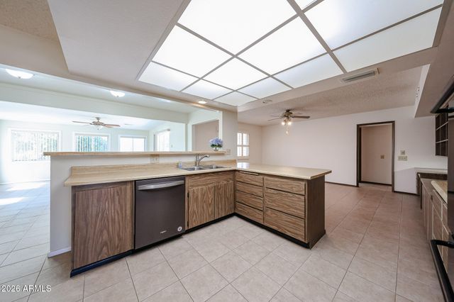 17402 N LINDGREN Avenue, Sun City, AZ 85351