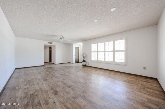 17402 N LINDGREN Avenue, Sun City, AZ 85351