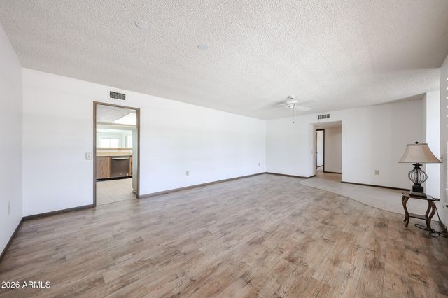 17402 N LINDGREN Avenue, Sun City, AZ 85351