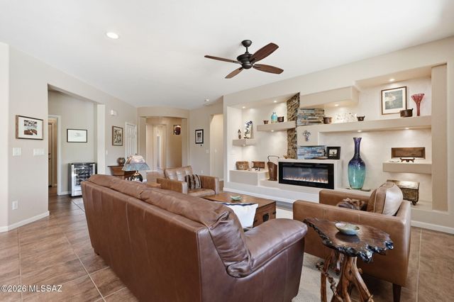 2724 E Sawyer Road, Green Valley, AZ 85614