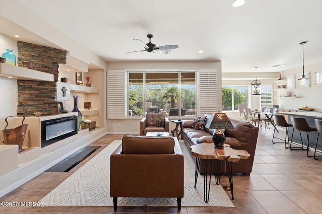 2724 E Sawyer Road, Green Valley, AZ 85614