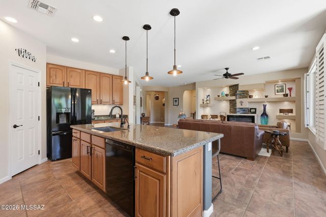 2724 E Sawyer Road, Green Valley, AZ 85614