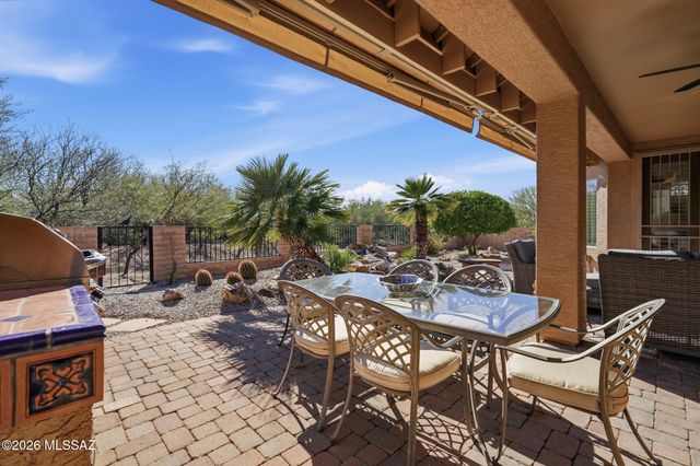 2724 E Sawyer Road, Green Valley, AZ 85614