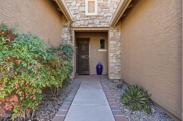 2724 E Sawyer Road, Green Valley, AZ 85614