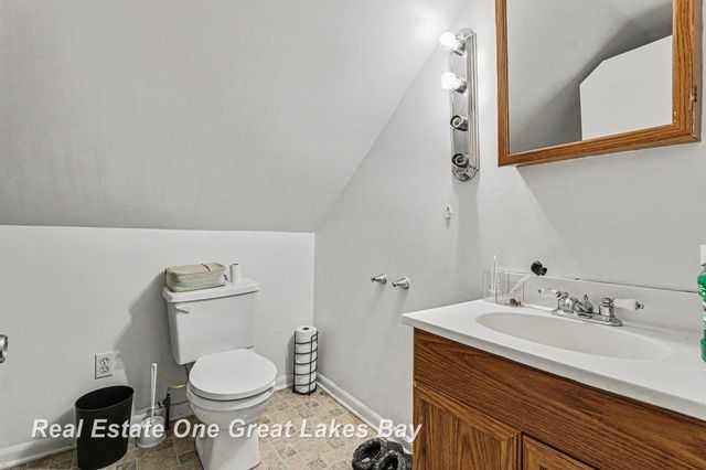 1724 Newberry Street, Saginaw, MI 48602