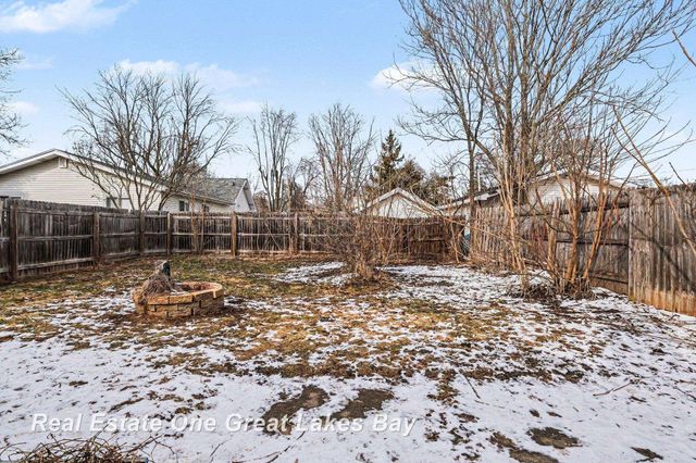 1724 Newberry Street, Saginaw, MI 48602