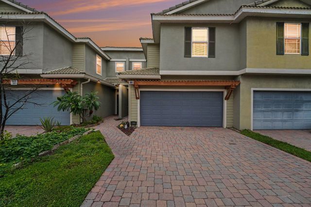 1800 Kole Place 103, Melbourne, FL 32935