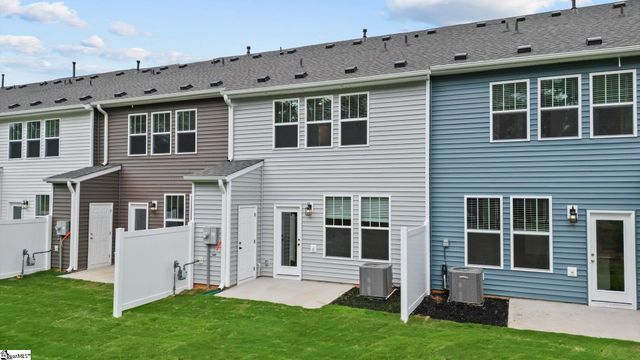 513 W Norvell Court, Spartanburg, SC 29307