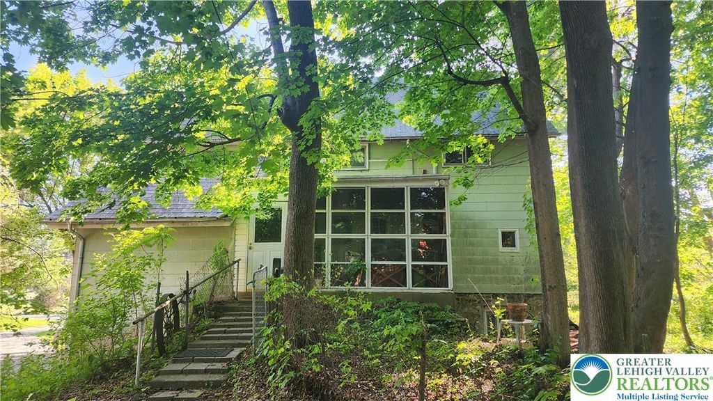 3733 Lanark Road, Upper Saucon Twp, PA 18036