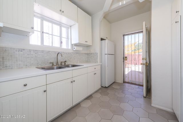 116 N Martin Avenue, Tucson, AZ 85719