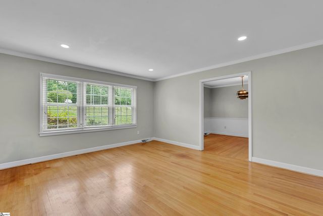720 Parkins Mill Road, Greenville, SC 29607
