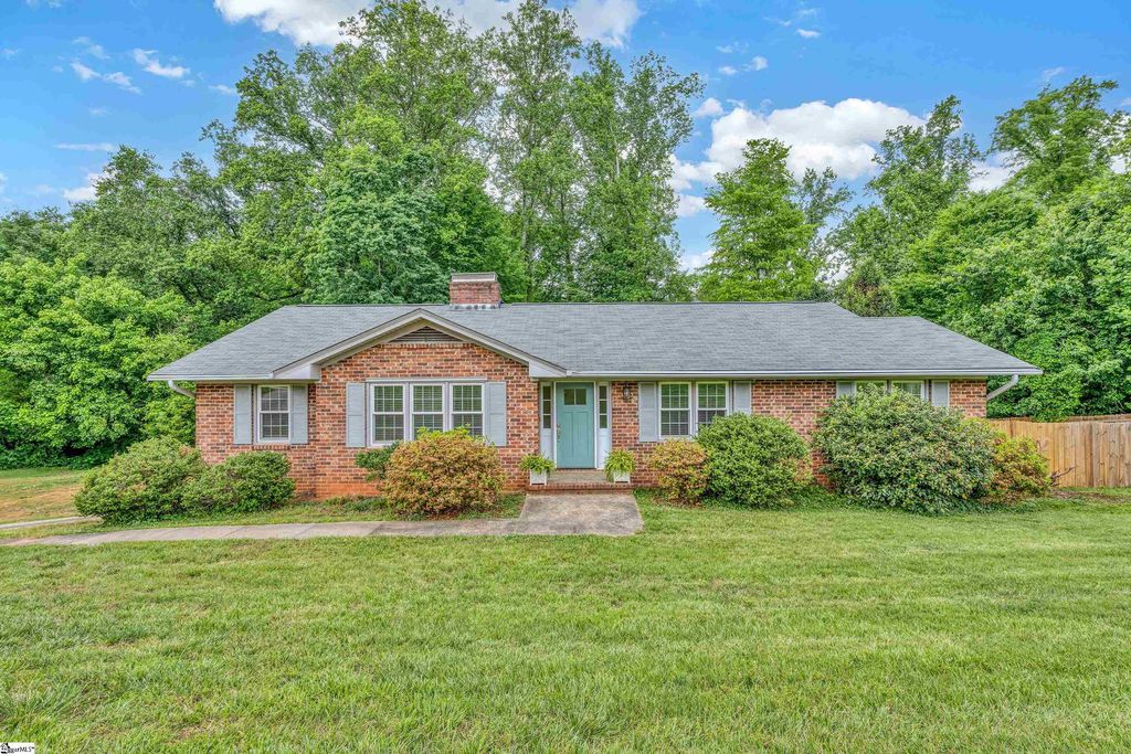 720 Parkins Mill Road, Greenville, SC 29607