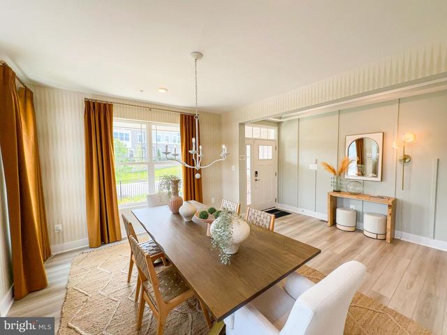 10524 COSMOS, La Plata, MD 20646