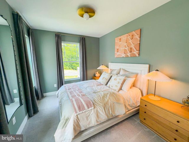 10524 COSMOS, La Plata, MD 20646